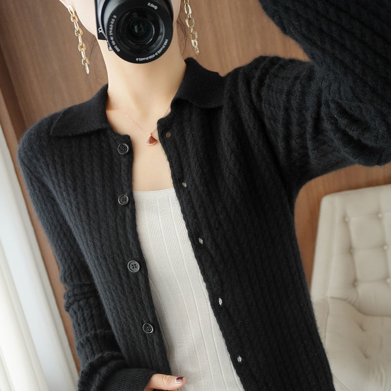 Spring And Autumn New Western Style Lapel Knitted Sweater