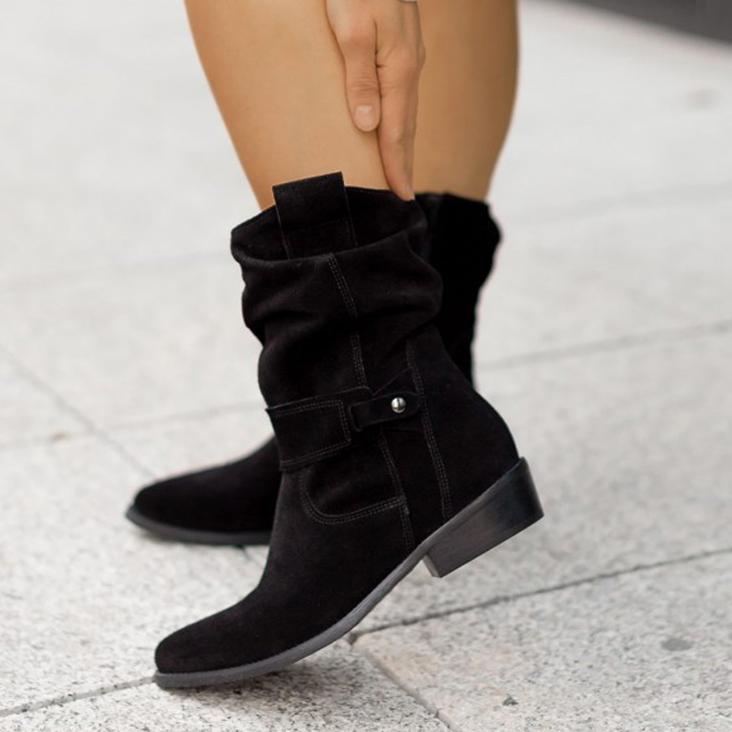 Women's Pointed Toe Suede Zipper Fashion Boots
