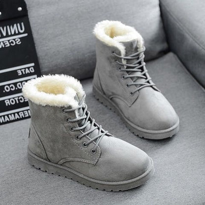 Flat-heel Women Boots