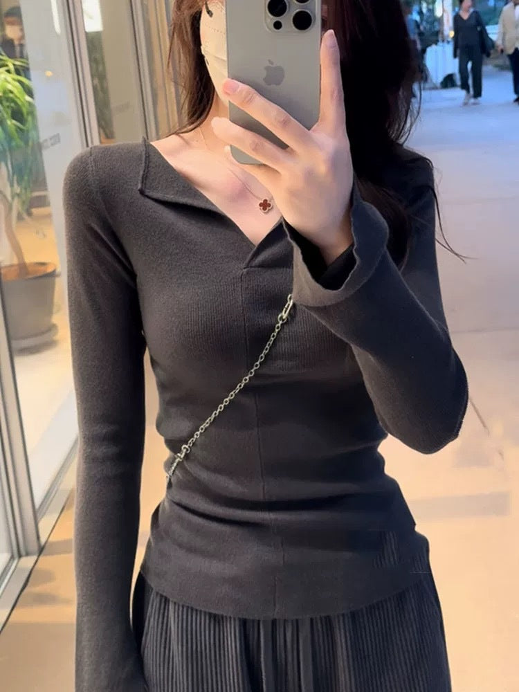 V-neck Long Sleeve Bottoming Slim-fit Flattering Sweater Knitwear