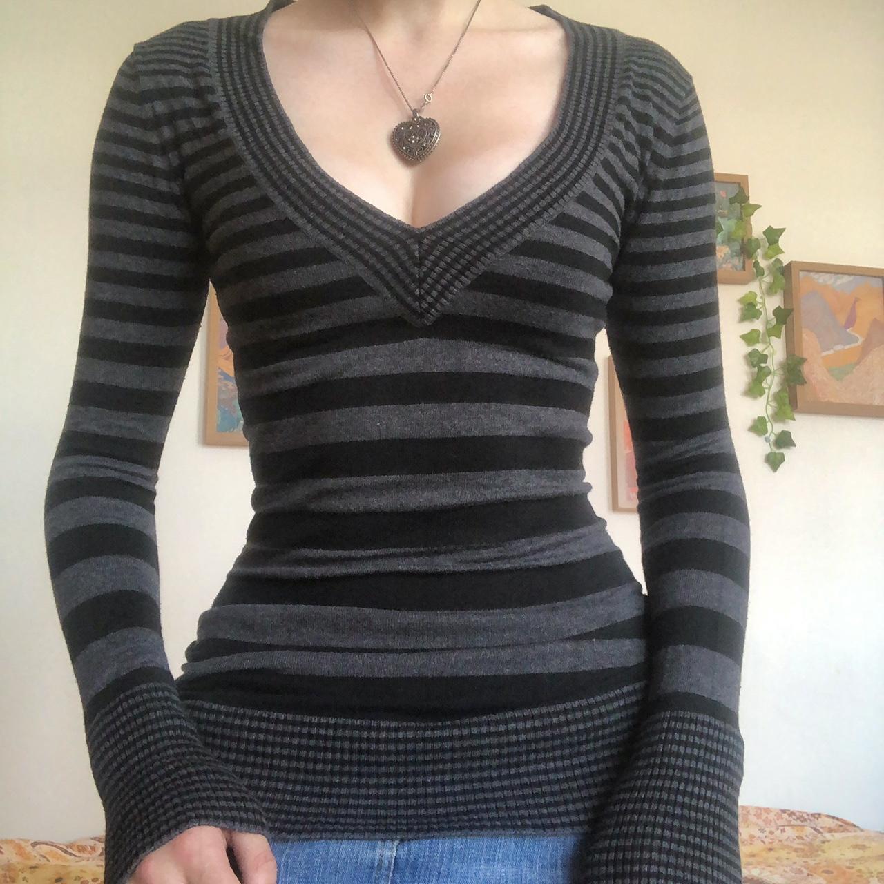 Striped V-neck Slim-fit Sweater Women's Top