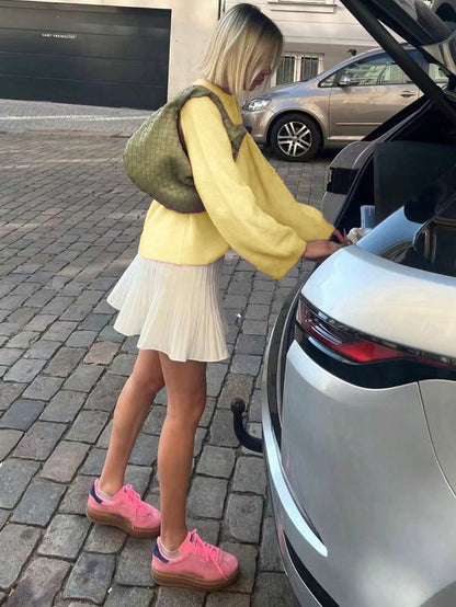 Yellow Solid Color Round Neck Long Sleeved Knitted Women's