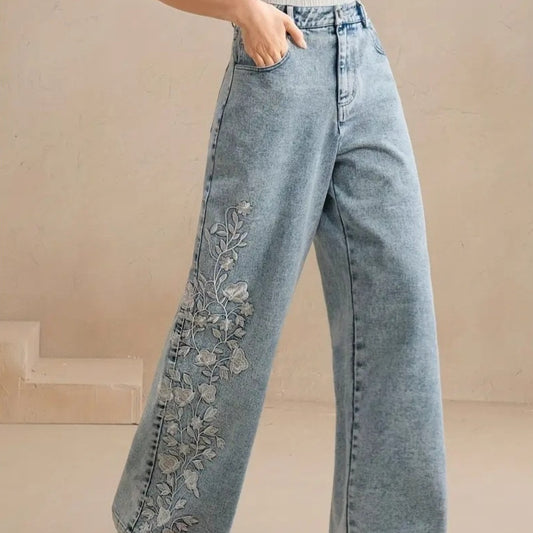 Women's Plus Size Embroidered Stretch Jeans